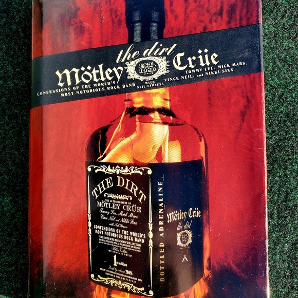 Motley Crue The Dirt : Confessions of the World's Most Notorious Rock Band Book - Picture 13 of 16